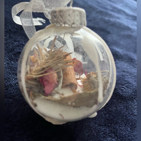 Small sized Witch balls / Yule ball/ witchy/ Yule decoration / gift - Picture 4 of 5